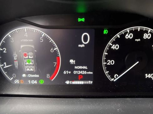 Used 2025 Honda Pilot Touring image 13