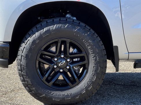 Used 2020 Chevrolet Silverado 1500 LT Trail Boss image 29
