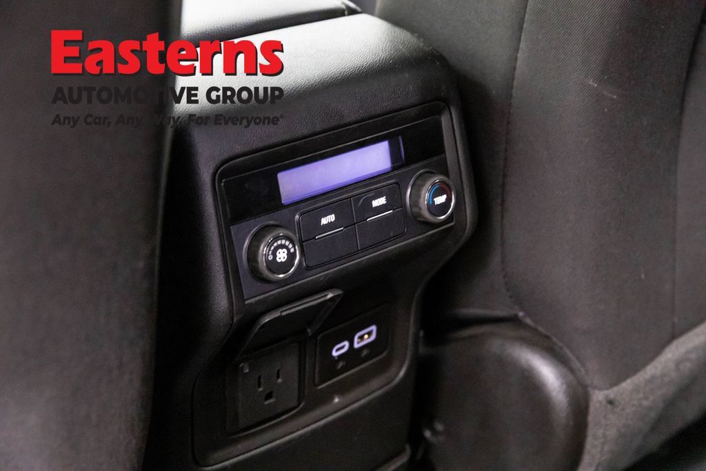 Used 2023 GMC Acadia SLE w/ Driver Convenience Package AWD/4WD image 25