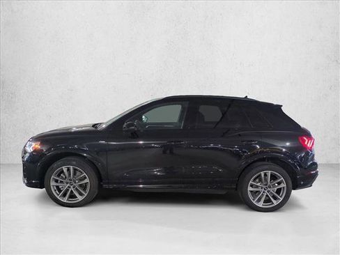 Certified 2025 Audi Q3 2.0T Premium w/ Convenience Package image 10