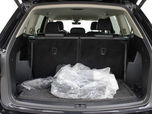 Used 2024 Volkswagen Atlas SE FWD image 29