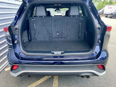 Used 2023 Toyota Highlander XSE AWD/4WD image 39
