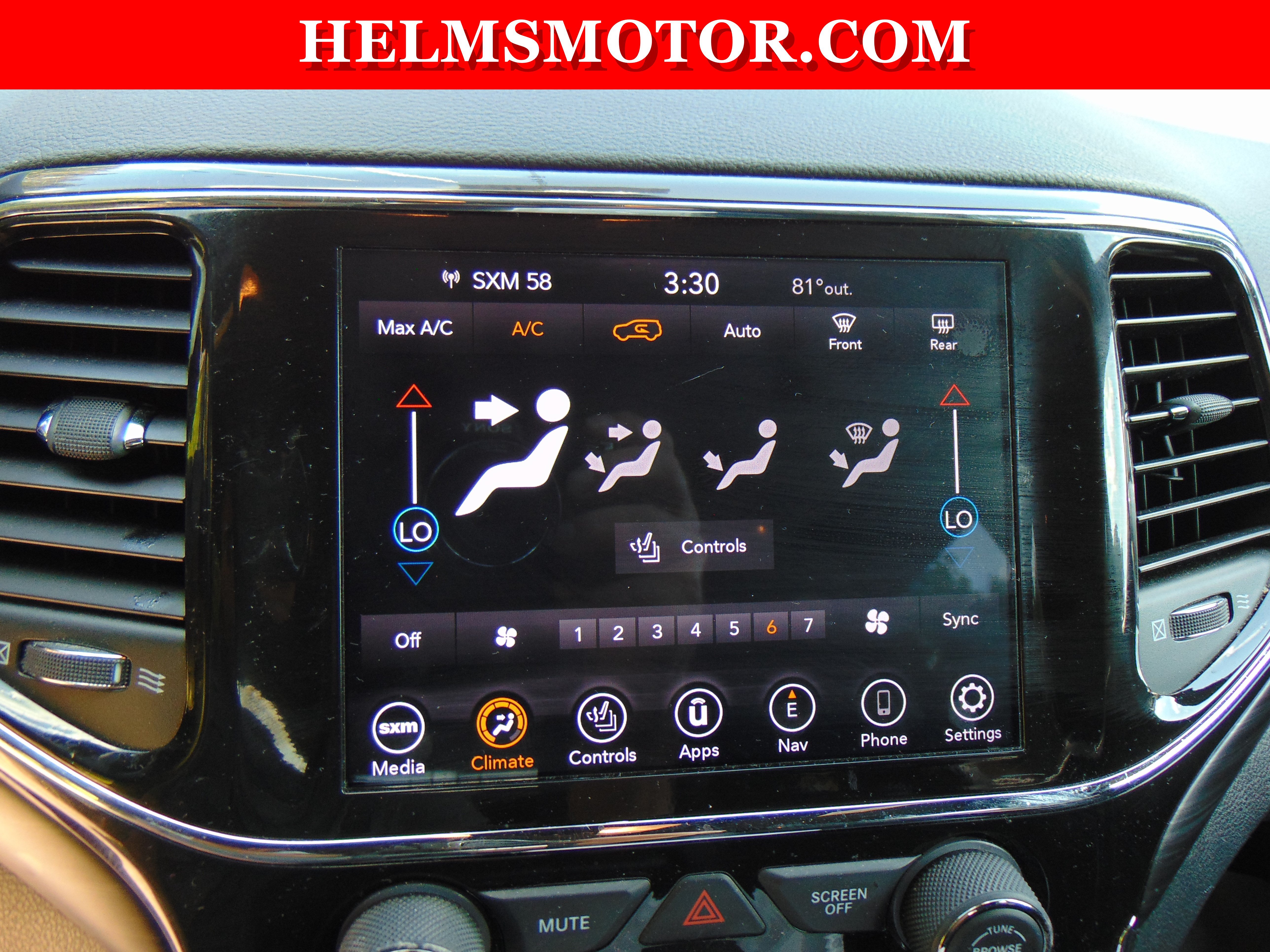 Used 2021 Jeep Grand Cherokee Laredo X RWD image 23