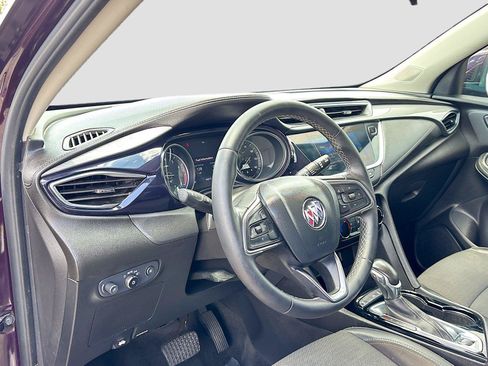 Used 2020 Buick Encore GX Preferred w/ Cold Weather Comfort Package FWD image 9