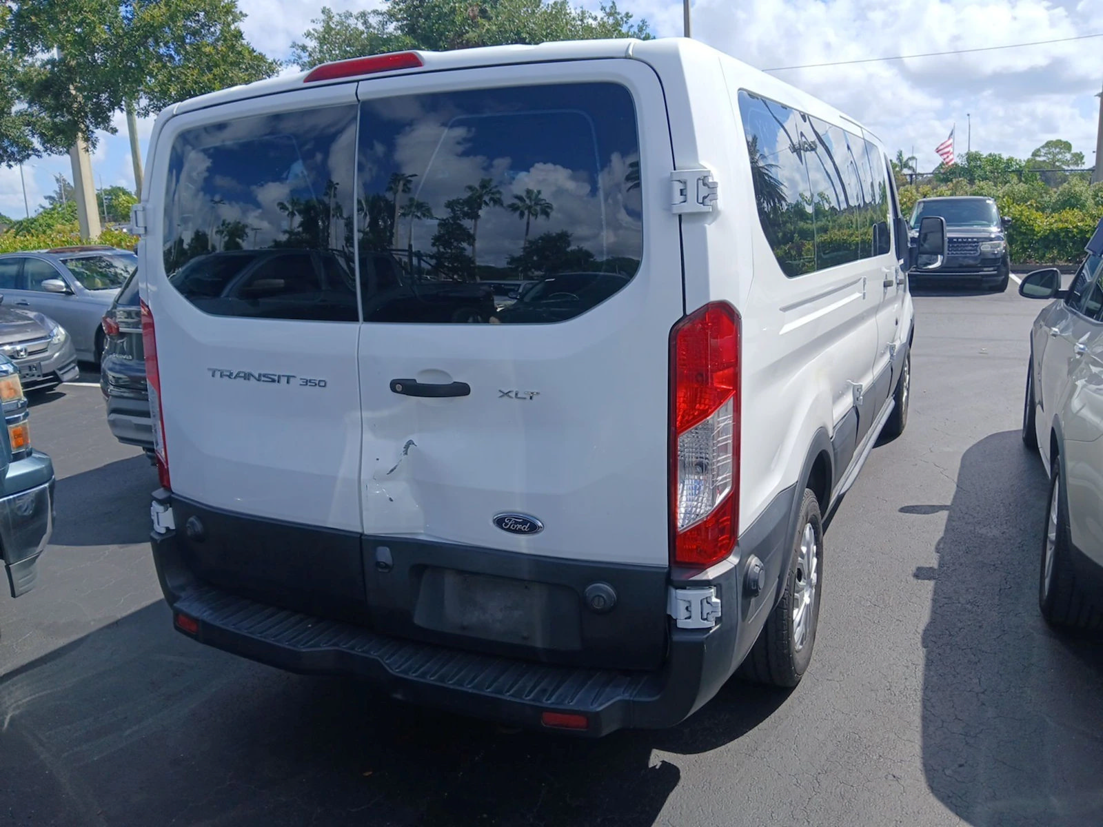 Used 2019 Ford Transit 350 XLT RWD image 9