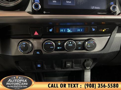 Used 2021 Toyota Tacoma SR5 image 31