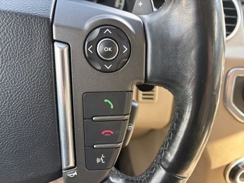Used 2016 Land Rover LR4 HSE image 19