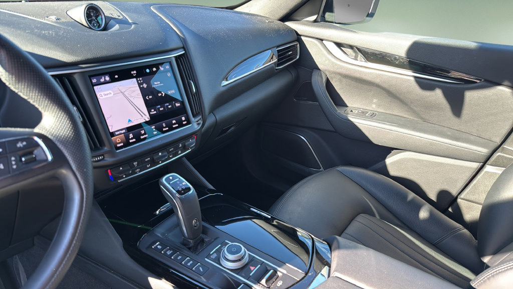 Certified 2023 Maserati Levante GT AWD/4WD image 39
