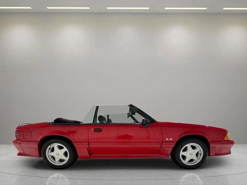 Used 1992 Ford Mustang GT image 2