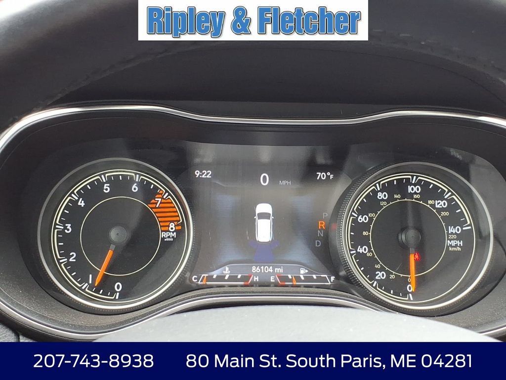 Used 2019 Jeep Cherokee Limited AWD/4WD image 22