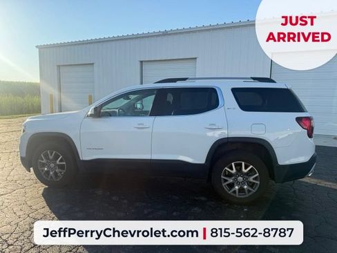 Used 2023 GMC Acadia SLT AWD/4WD image 3