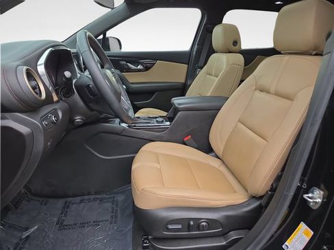 Used 2023 Chevrolet Blazer Premier w/ Enhanced Convenience Package AWD/4WD image 18