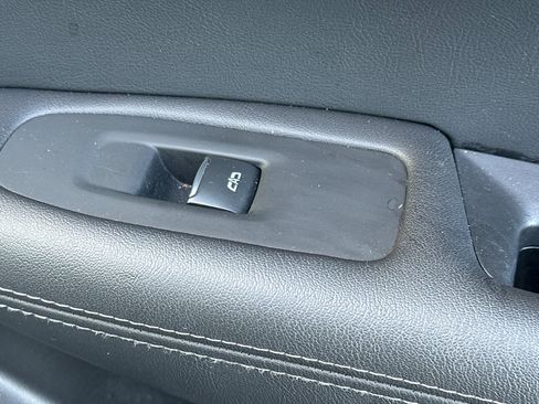 Used 2025 Cadillac XT5 Premium Luxury image 22