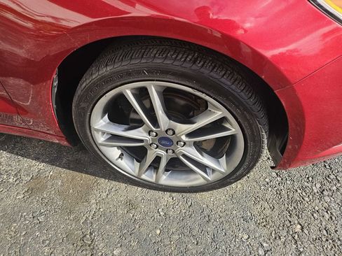 Used 2016 Ford Fusion Titanium FWD image 9