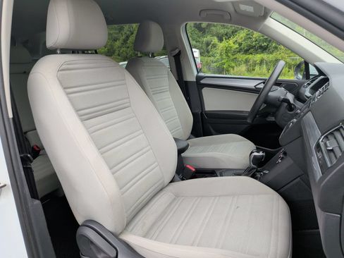Used 2022 Volkswagen Tiguan S FWD image 19