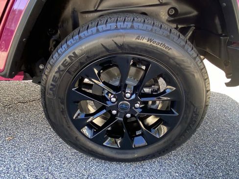 Certified 2024 Jeep Wrangler Sahara image 14