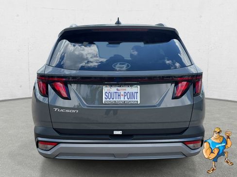Certified 2026 Hyundai Tucson SEL FWD image 6