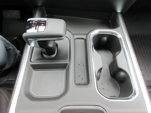 New 2026 Chevrolet Silverado 1500 RST w/ Convenience Package II AWD/4WD image 32