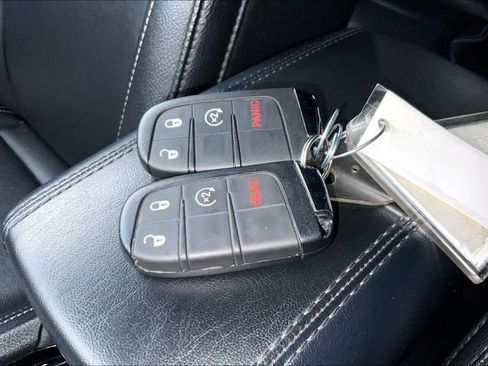 Used 2025 Jeep Compass Limited AWD/4WD image 10