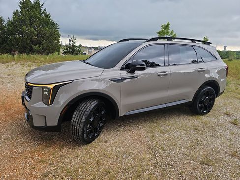 Used 2025 Kia Sorento X-Line EX AWD/4WD image 8