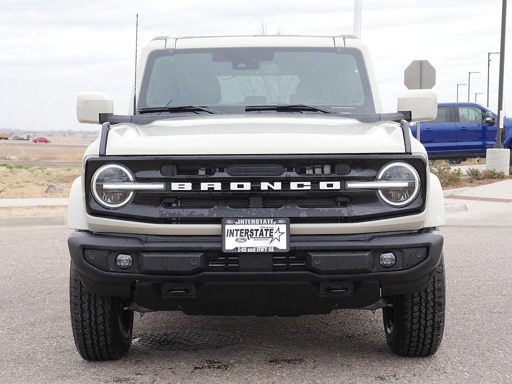 New 2026 Ford Bronco Outer Banks AWD/4WD image 8