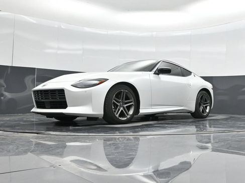 Used 2024 Nissan Z Sport w/ Floor Mat Package RWD image 57