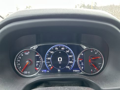 Used 2022 GMC Acadia AT4 w/ Technology Package image 16