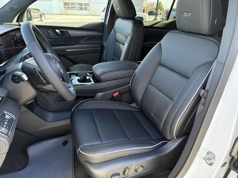 New 2026 Buick Enclave Sport Touring w/ Power Package FWD image 20