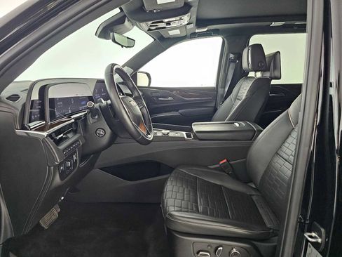 Used 2024 Cadillac Escalade ESV Premium Luxury Platinum AWD/4WD image 23