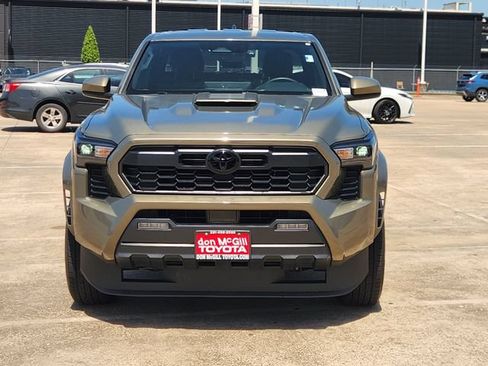 Used 2024 Toyota Tacoma TRD Sport RWD image 2