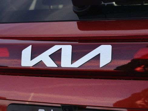 New 2026 Kia Seltos S image 16