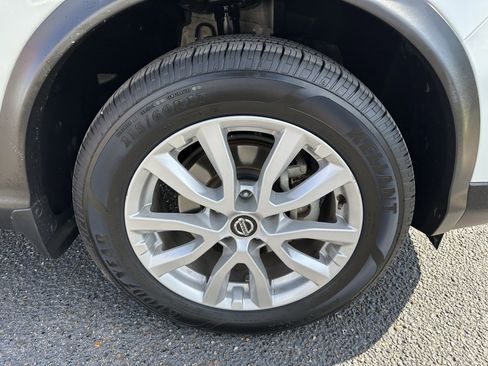 Used 2022 Nissan Rogue Sport S image 24