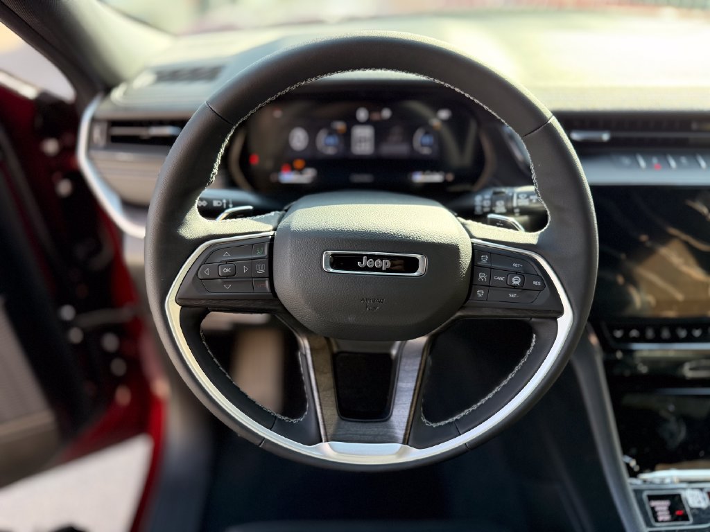 New 2026 Jeep Grand Cherokee Altitude AWD/4WD image 6