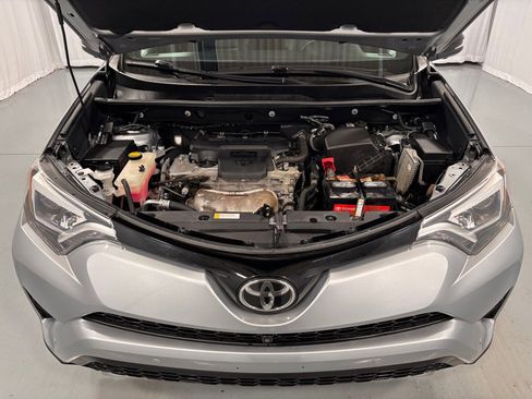 Used 2017 Toyota RAV4 SE w/ Advanced Technology Package image 33