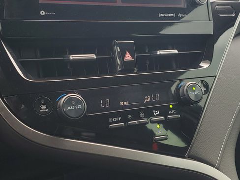 Used 2024 Toyota Camry XSE image 13