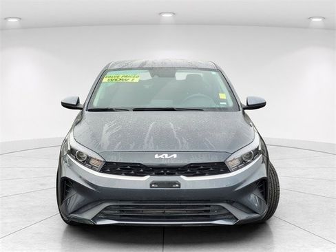 Used 2023 Kia Forte LXS image 2