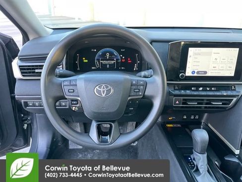 Used 2025 Toyota Camry LE image 13