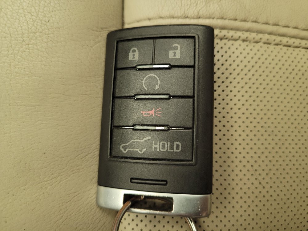 Used 2014 Cadillac SRX Luxury w/ Driver Awareness Package AWD/4WD image 32