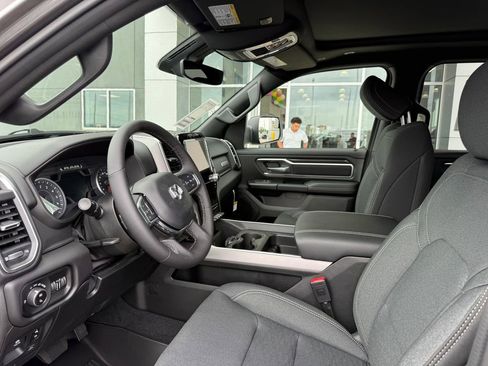 New 2026 RAM 1500 Big Horn AWD/4WD image 5