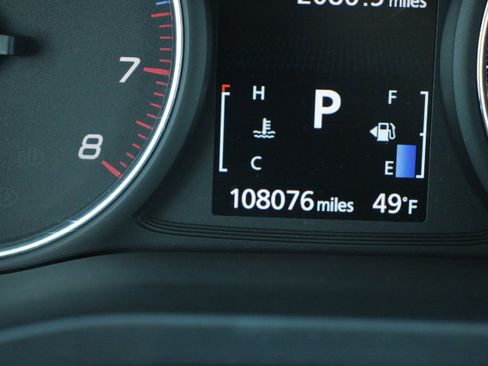 Used 2019 Mitsubishi Outlander SEL image 31