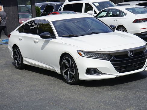 Used 2021 Honda Accord Sport image 6