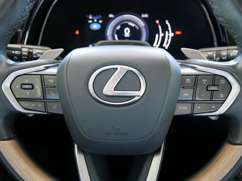 Used 2024 Lexus RX 350h w/ Convenience Package image 28