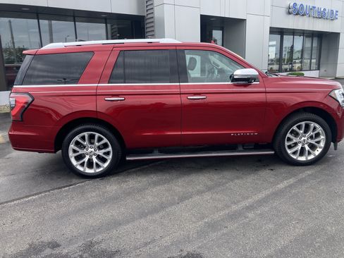 Used 2018 Ford Expedition Platinum AWD/4WD image 8