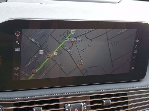 Certified 2022 Lexus LS 500 AWD w/ Interior Upgrade Package image 18