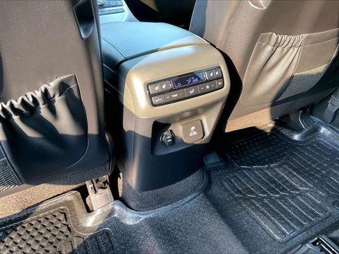 Used 2020 Hyundai Palisade Limited AWD/4WD image 29