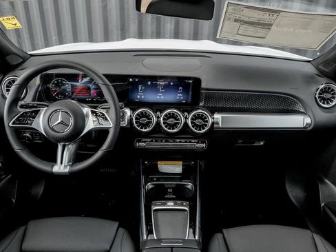 Certified 2026 Mercedes-Benz GLB 250 4MATIC image 20