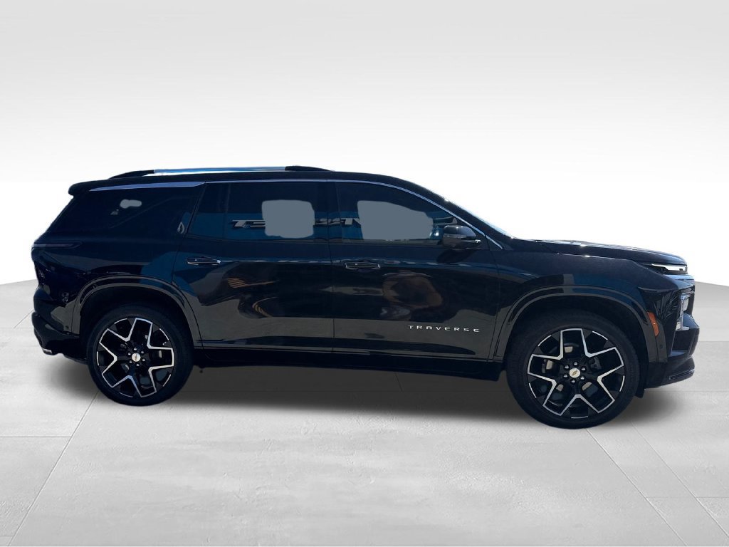 Used 2025 Chevrolet Traverse High Country FWD image 7