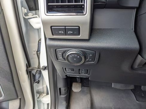 Used 2020 Ford F250 Lariat w/ Lariat Ultimate Package image 29