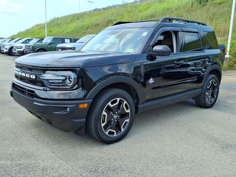Used 2023 Ford Bronco Sport Outer Banks w/ Tech Package AWD/4WD image 3