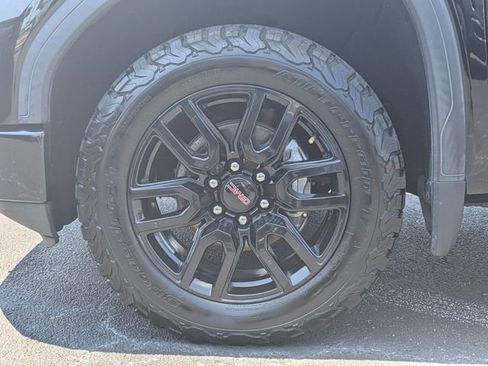 Used 2021 GMC Sierra 1500 Elevation AWD/4WD image 12